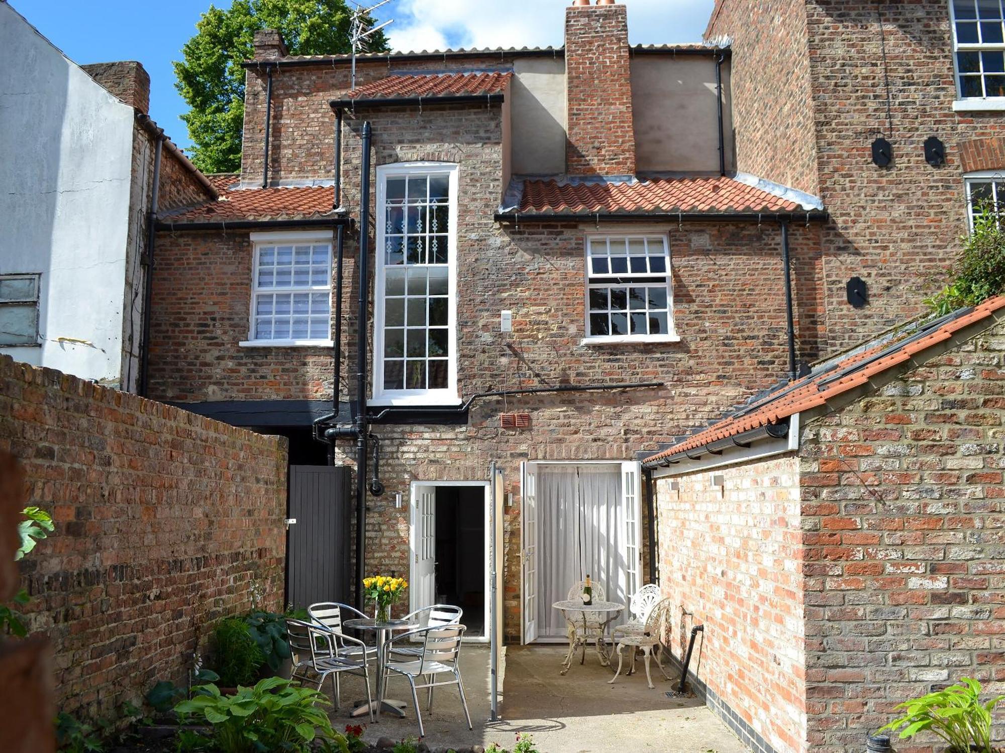 Oxtobys Downstairs Villa York Exterior photo